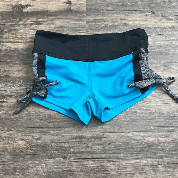 Forever21 Workout Shorts - Picture 3 of 3